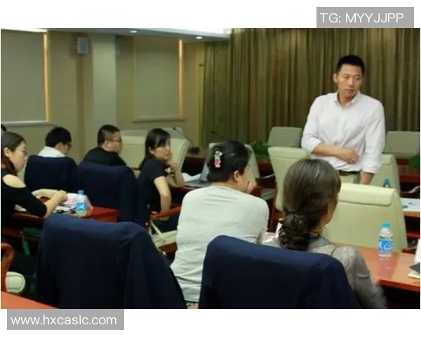 手球与足球的魅力对比探讨:运动技巧与团队协作的不同之处 手球与足球的魅力对比探讨:运动技巧与团队协作的不同之处